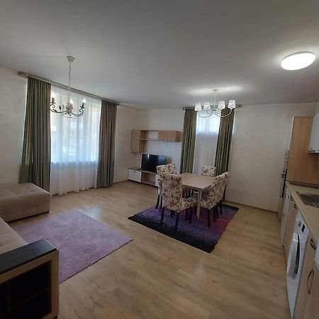 South Coast Apartments Shumen Exteriör bild
