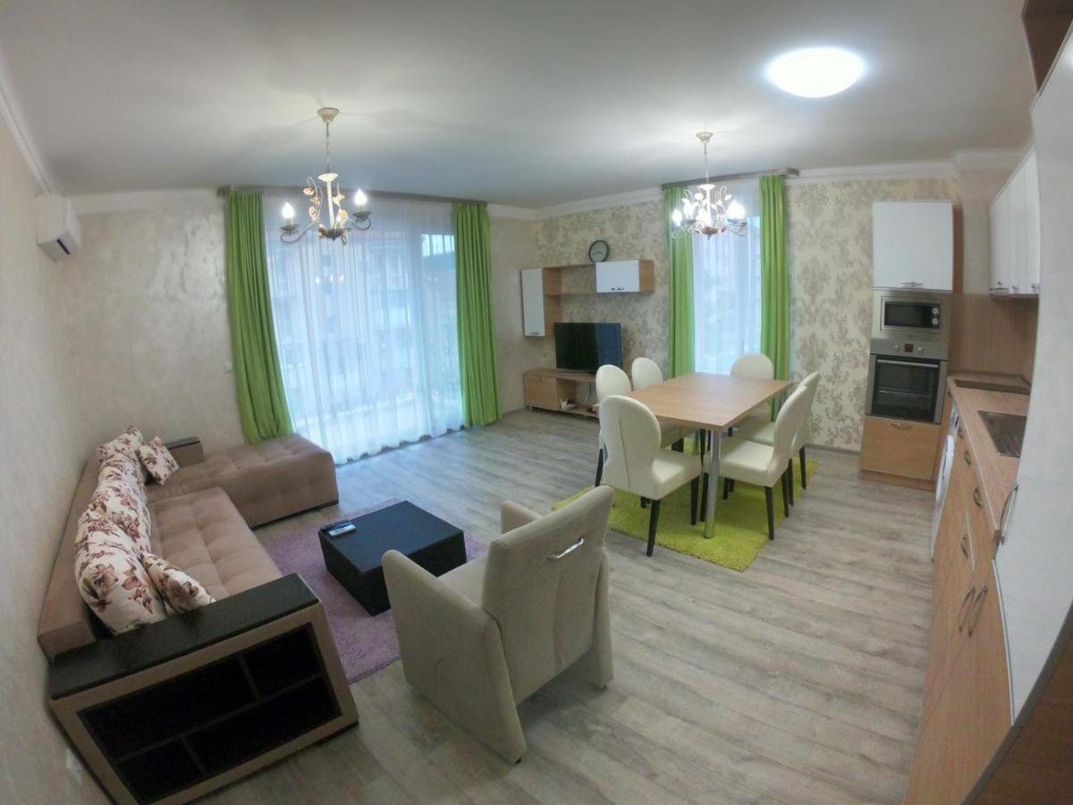 South Coast Apartments Shumen Exteriör bild