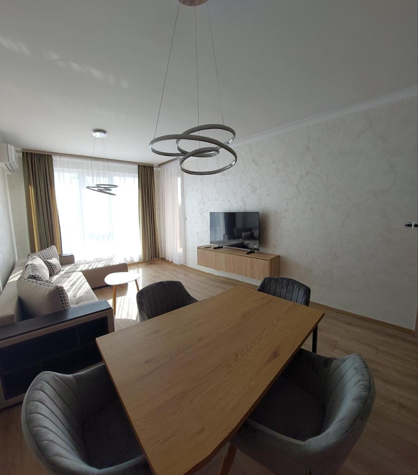 South Coast Apartments Shumen Exteriör bild