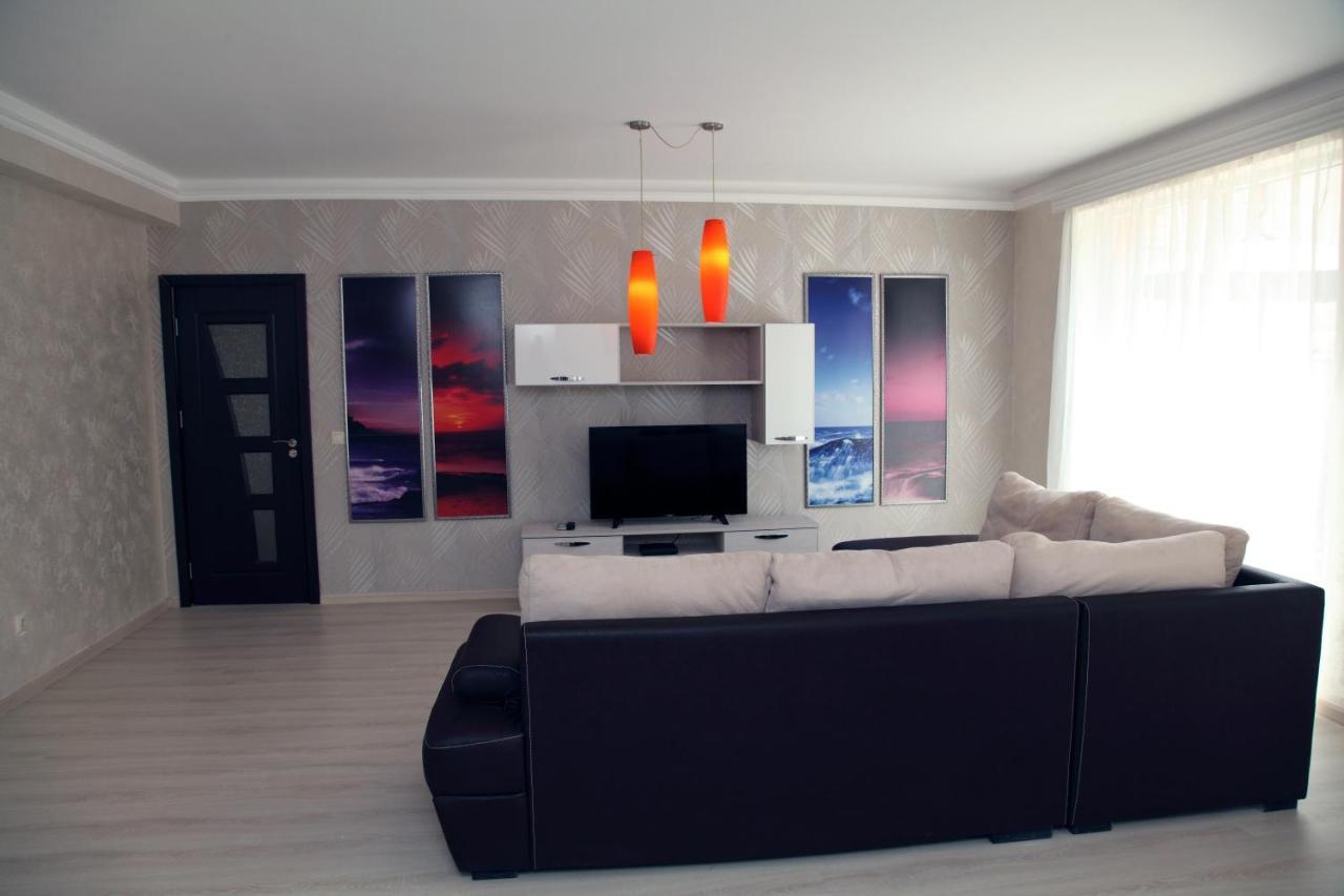 South Coast Apartments Shumen Exteriör bild