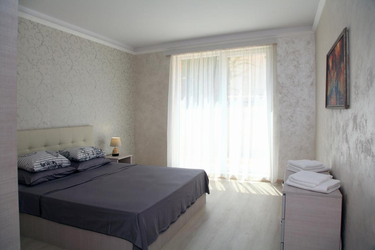 South Coast Apartments Shumen Exteriör bild