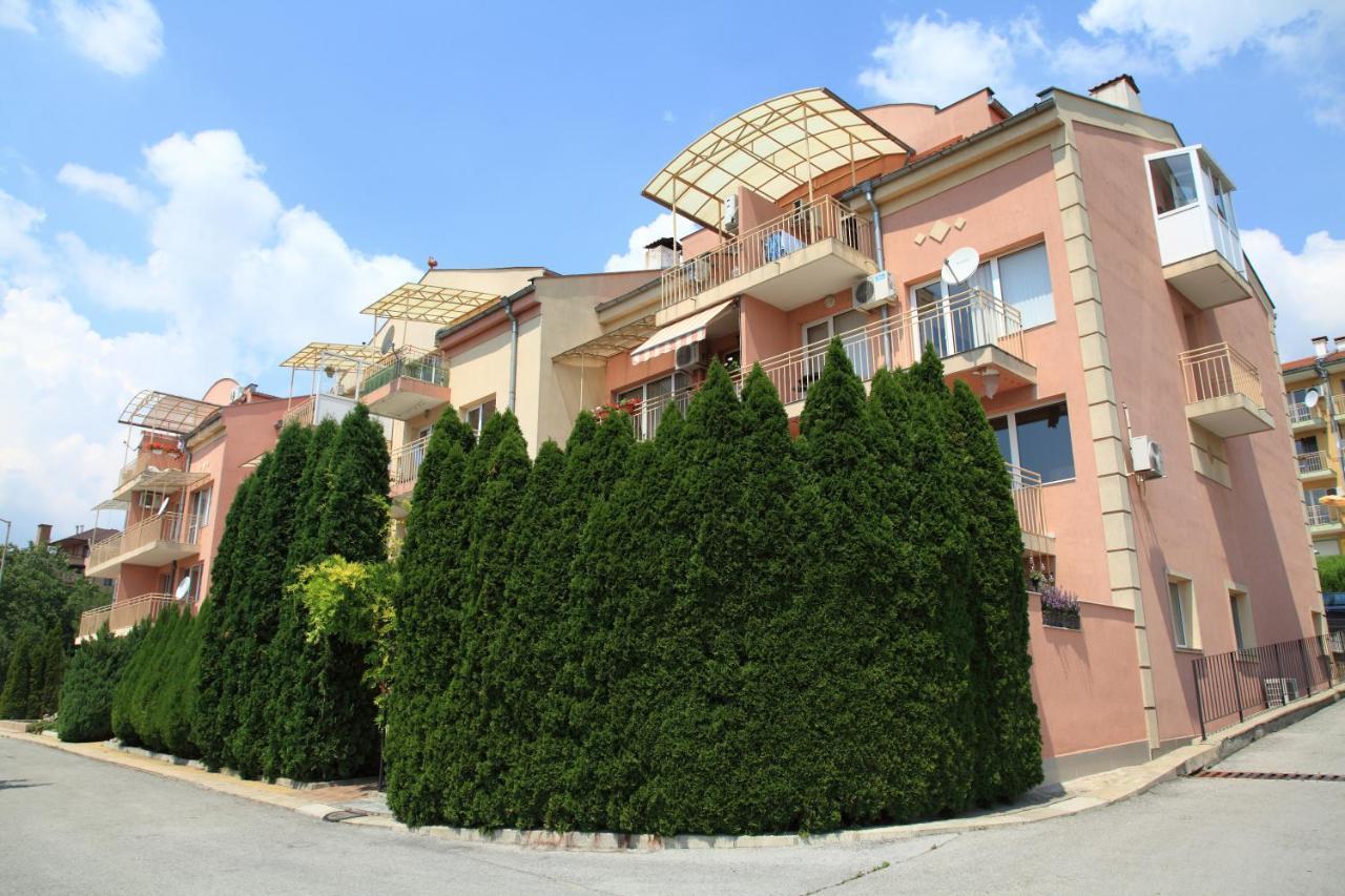 South Coast Apartments Shumen Exteriör bild